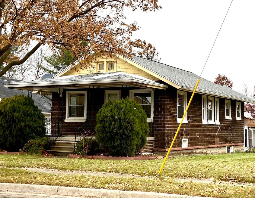 427 E Thomas St - front