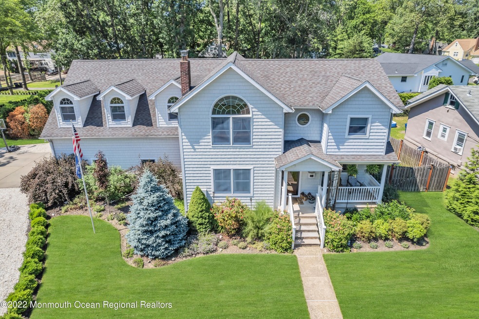 457 Roosevelt Ave, Oakhurst, NJ 07755 - photo 1