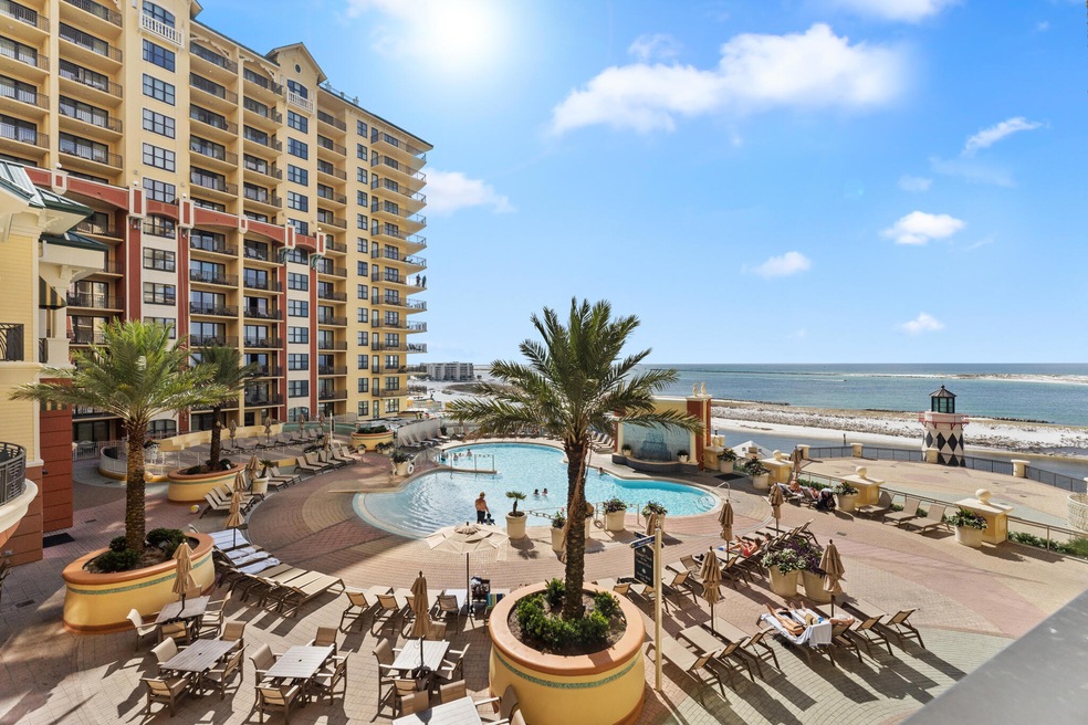 Emerald Grande Pool