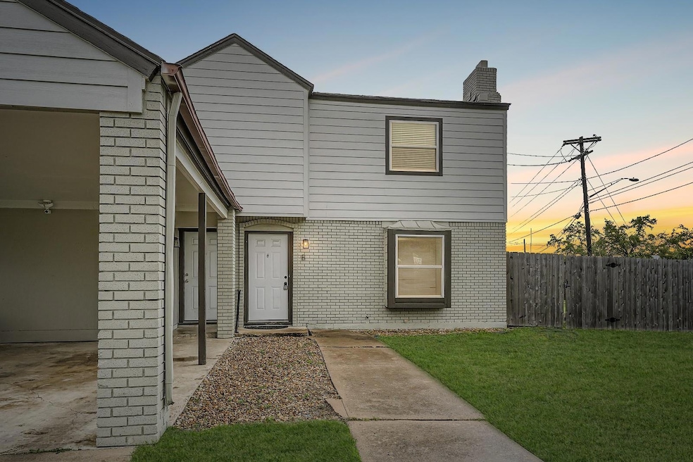 For Sale $522,000 • Co-Listing Agent