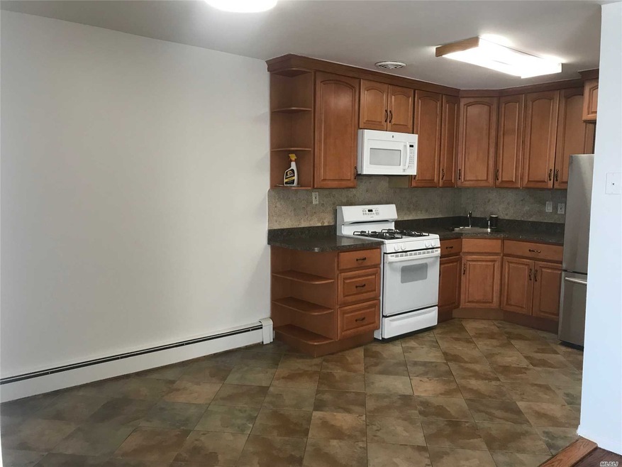 65-04 161st St unit 3, Flushing, NY 11365 - photo 1