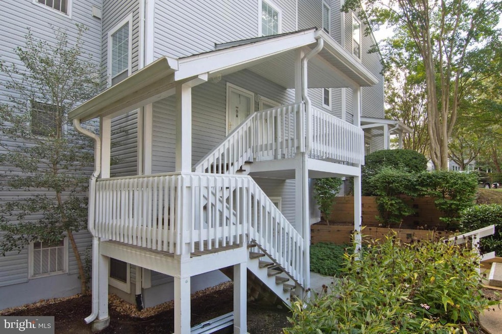 11994 Cardamom Dr, Woodbridge, VA 22192 - photo 1