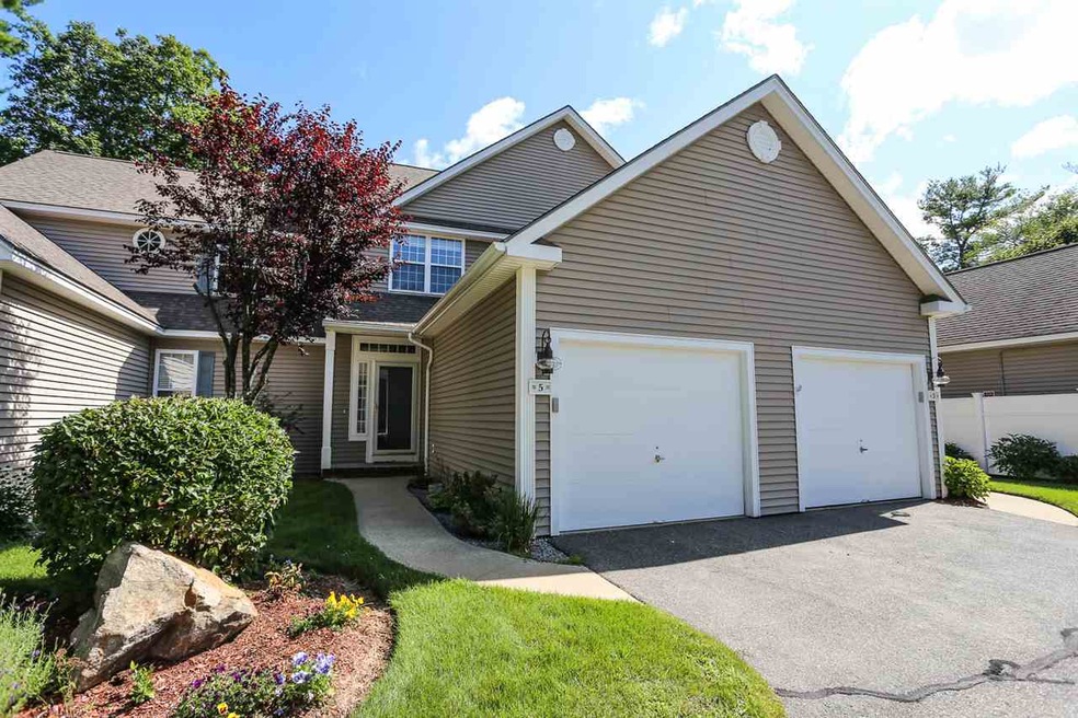 5 Moonlight Rose Ln, Bedford, NH 03110 - photo 1