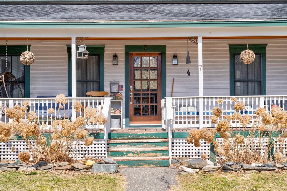 7 Pleasant St, West Lebanon, NH 03784 - photo 1