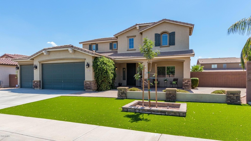 41410 N Bracewell St, San Tan Valley, AZ 85140 - photo 1