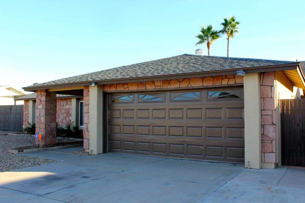 front yard with circular driveway