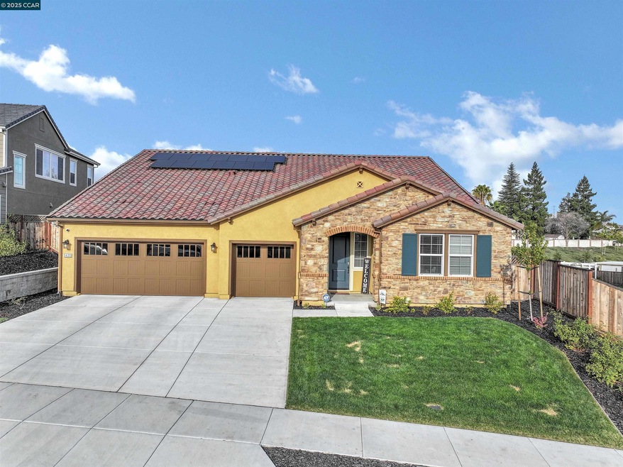 For Sale $987,000