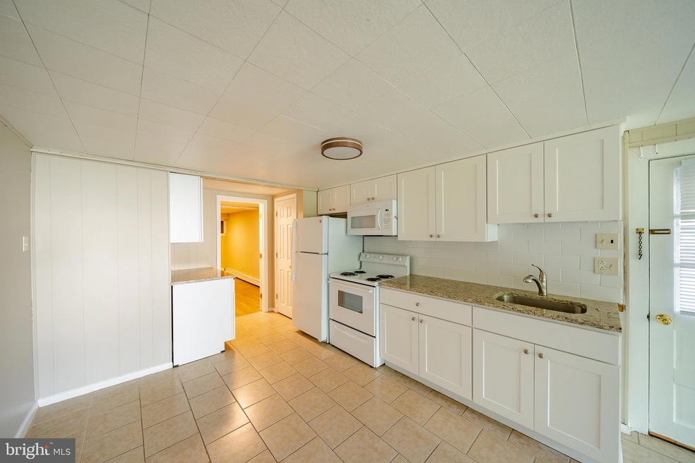 335 Marshall St unit B, Kennett Square, PA 19348 - photo 1