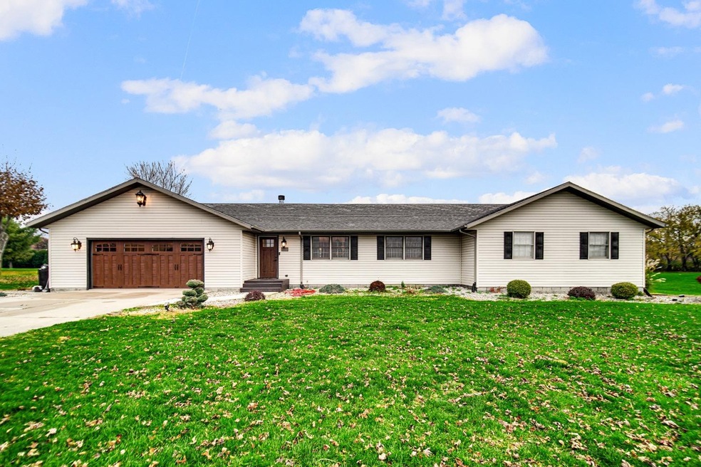 2411 N 400 W, La Porte, IN 46350 - photo 1