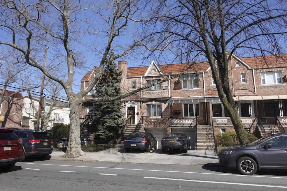 Sold $857,500 • Co-Listing Agent