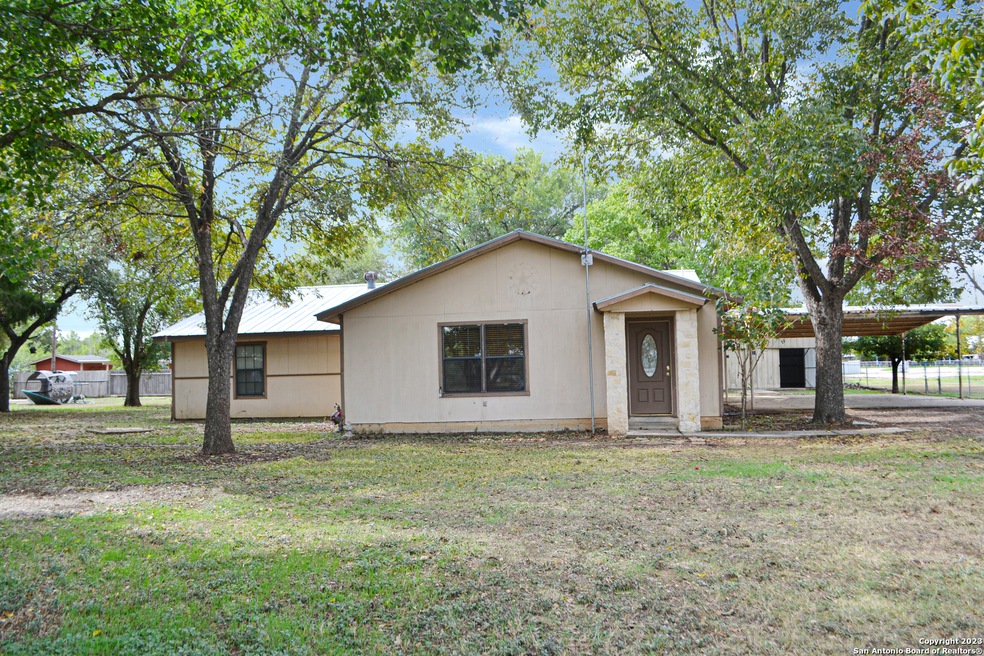 12177 Pearsall Rd, Atascosa, TX 78002 MLS 1729756