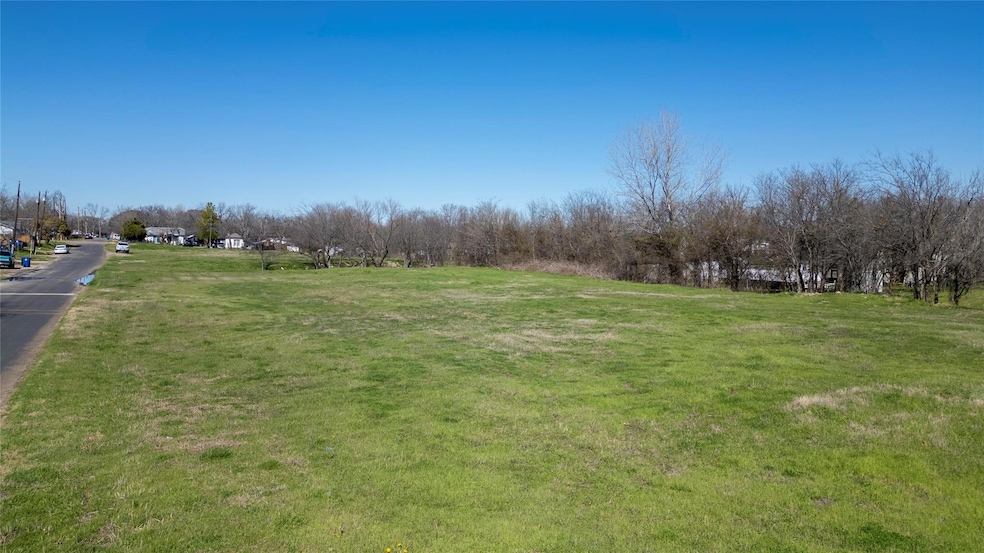 200 E Denton St, Ennis, TX 75119 - photo 1