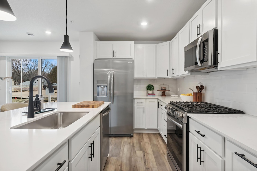 21739 Denton Ave, Farmington, MN 55024 - photo 1