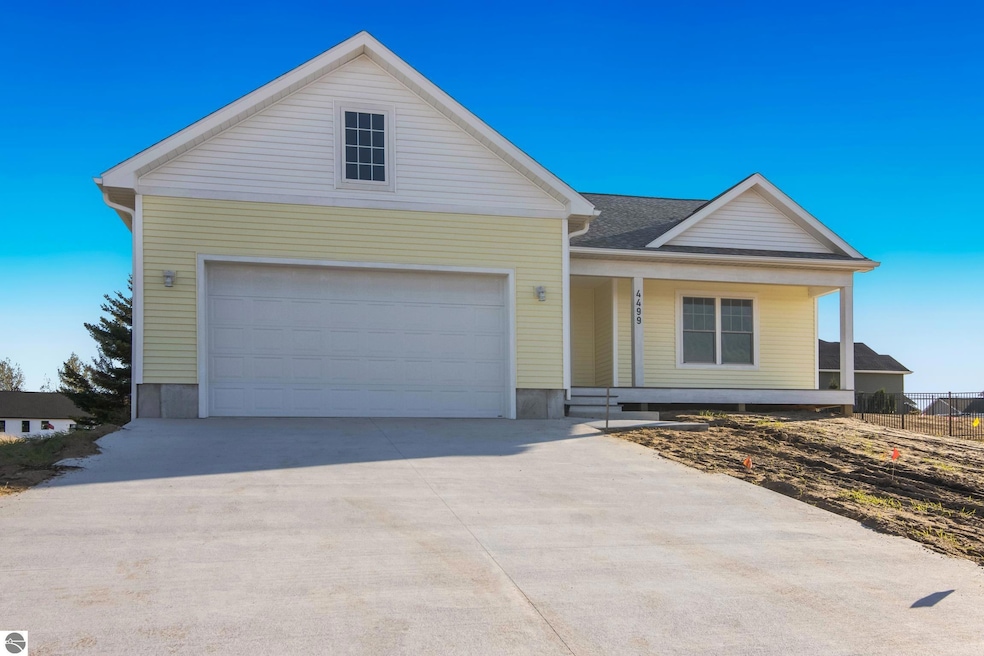 For Sale $424,900 • Co-Listing Agent