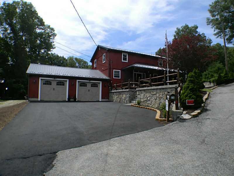 314 Bertenshaw Rd, Woonsocket, RI 02895 - photo 1