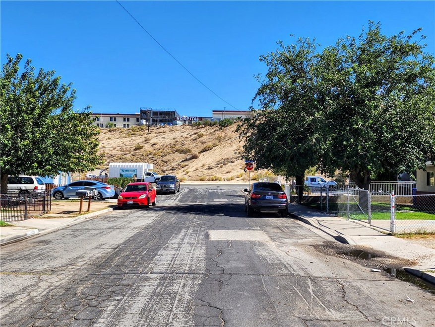 16857 Tracy St, Victorville, CA 92395 - photo 1