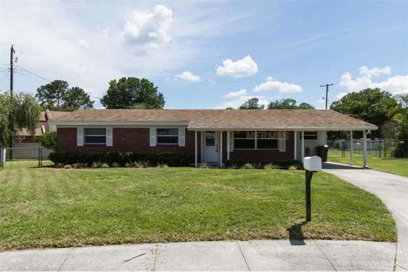 2038 Leisure Dr, Winter Haven, FL 33881 - photo 1