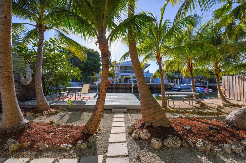 029-460BarryAvenue-LittleTorchKey-FL-330