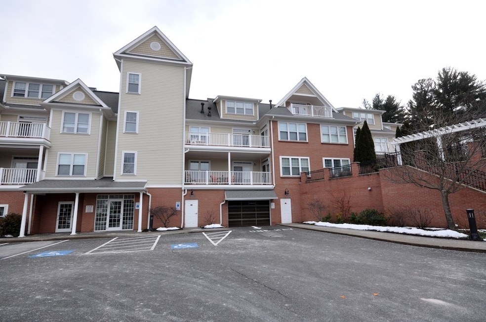 Conant Commons unit 405, Concord, MA 01742 - photo 1