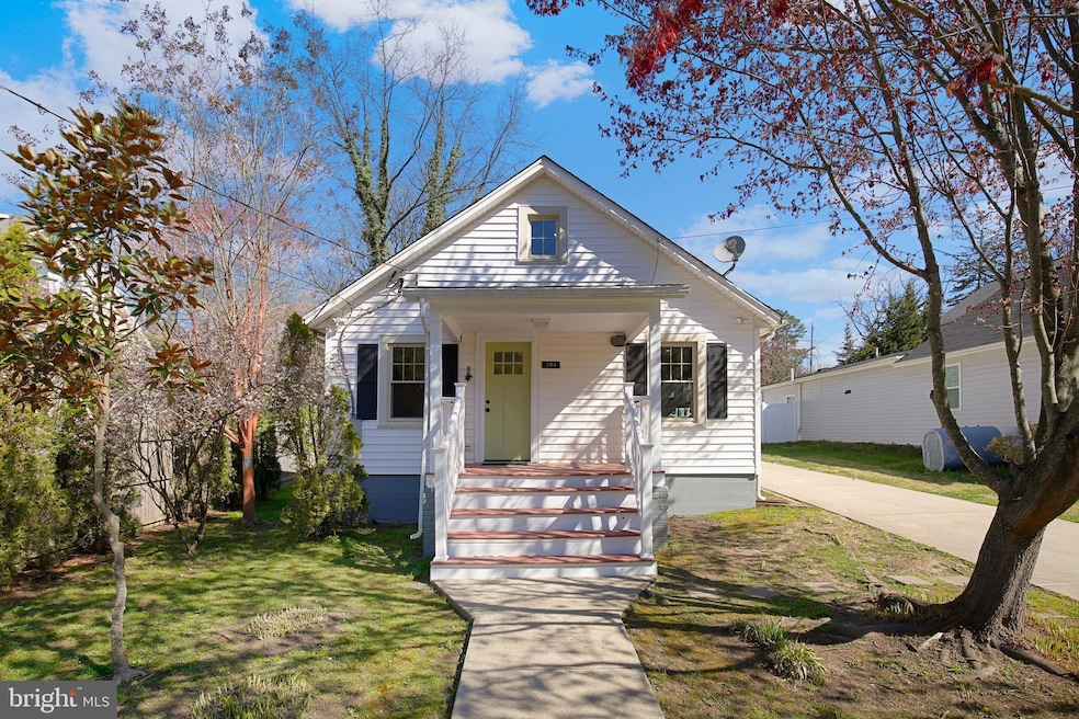 304 Marshall St, Gaithersburg, MD 20877 - photo 1