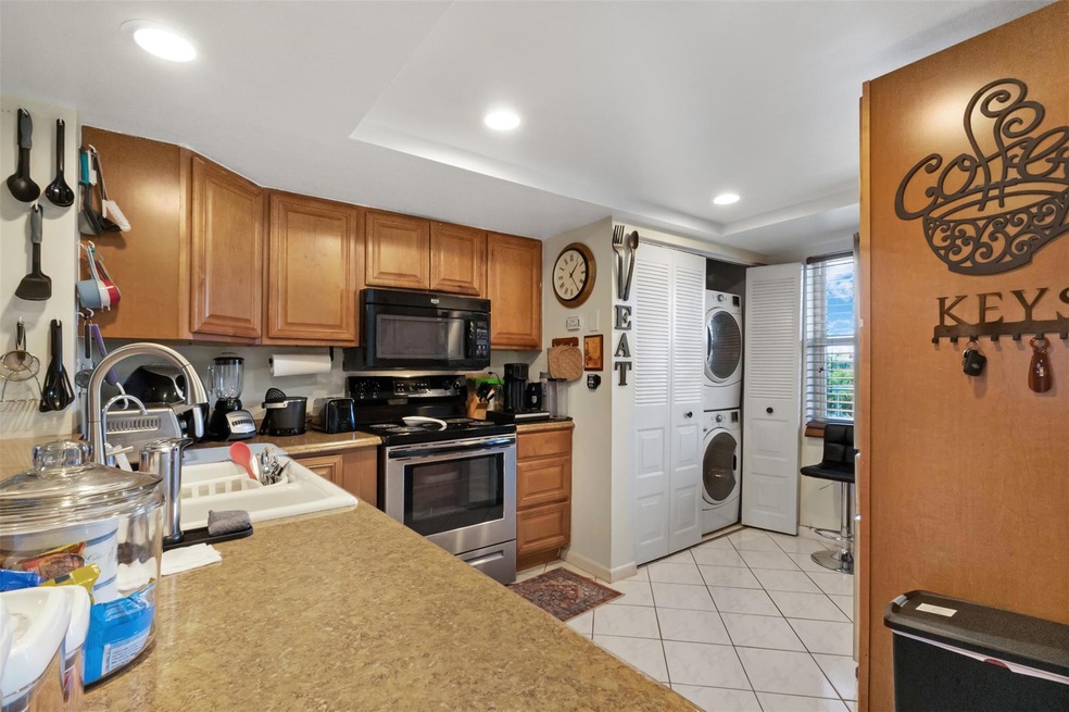 7688 NW 18th St unit 407, Margate, FL 33063 - photo 1