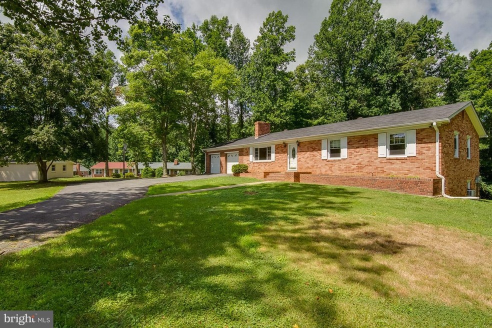 6611 Davis Ford Rd, Manassas, VA 20111 - photo 1