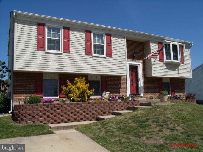 511 Nollmeyer Rd, Middle River, MD 21220 - photo 1