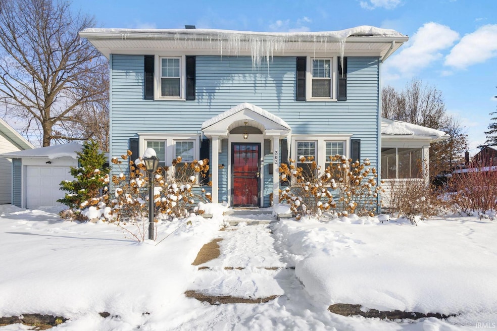 302 Walsh St, South Bend, IN 46617 - photo 1