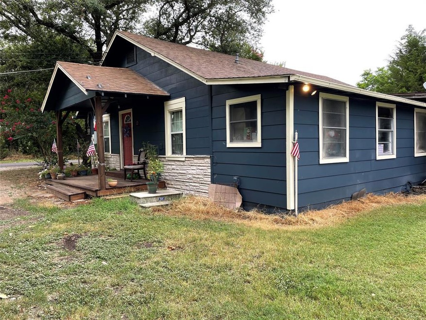 910 Log Cabin Rd, Ennis, TX 75119 - photo 1