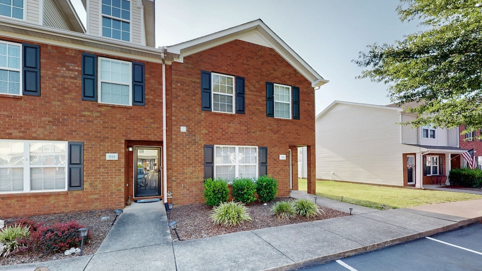 1022 Sitting Bull Crossing, Murfreesboro, TN 37128 - photo 1