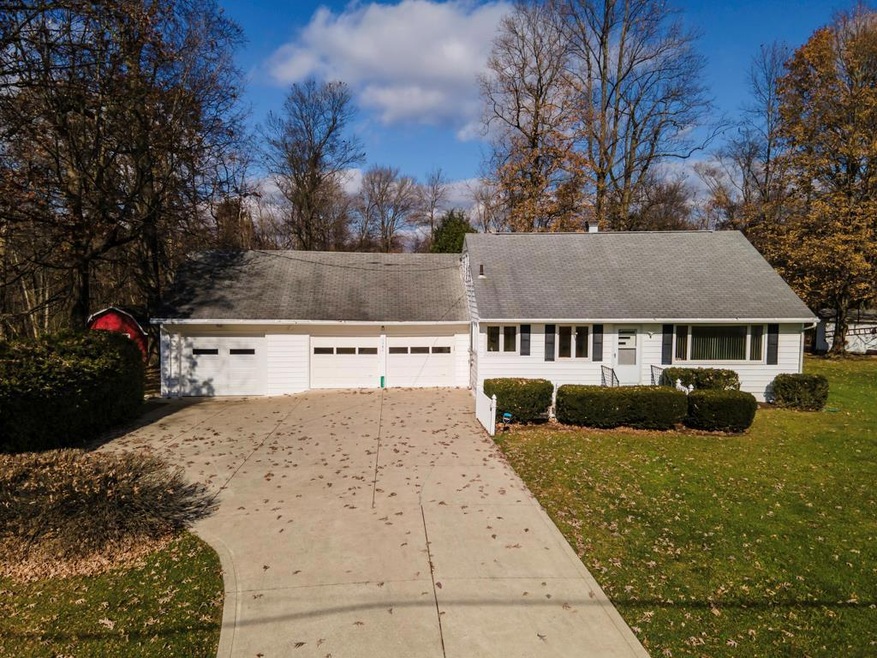 1583 Chew Rd, Mansfield, OH 44903 - photo 1