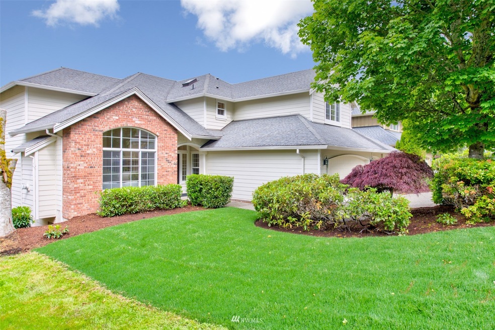 Sold $1,550,000 • Co-Listing Agent