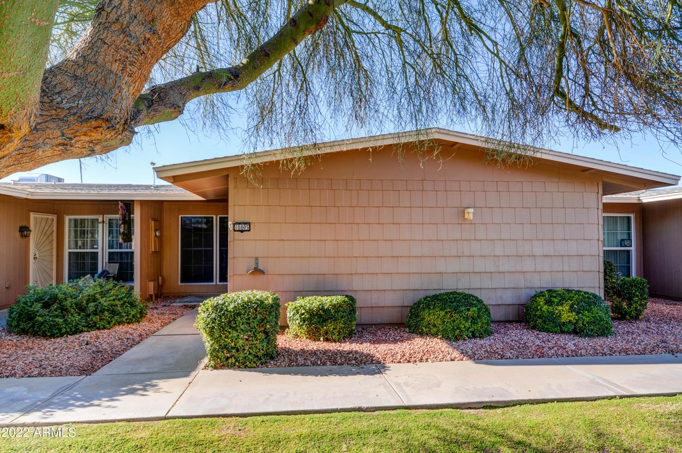 10805 W Santa fe Dr, Sun City, AZ 85351 - photo 1