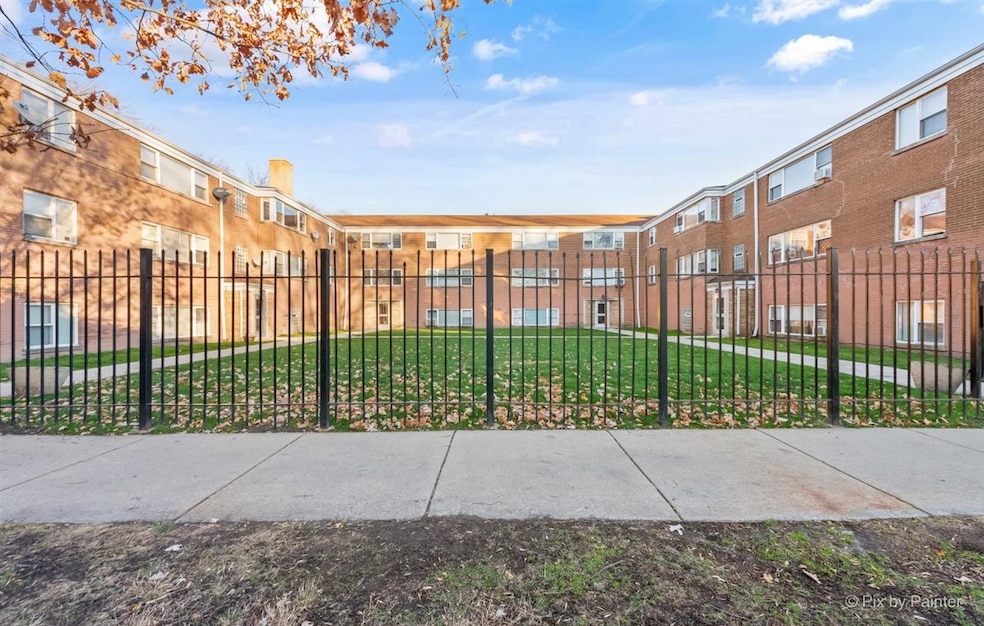 7439 N Winchester Ave unit 207, Chicago, IL 60626 - photo 1