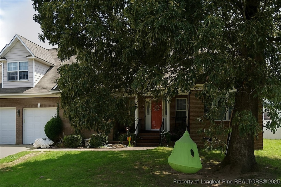 1941 Abbeydale Ln, Fayetteville, NC 28304 - photo 1