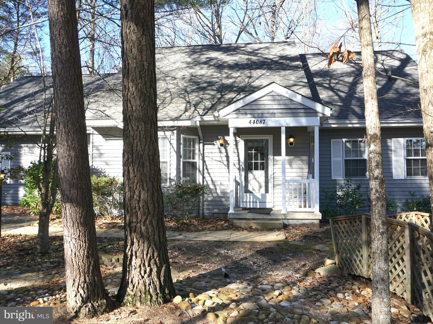 44087 Redbud Ln, California, MD 20619 - photo 1