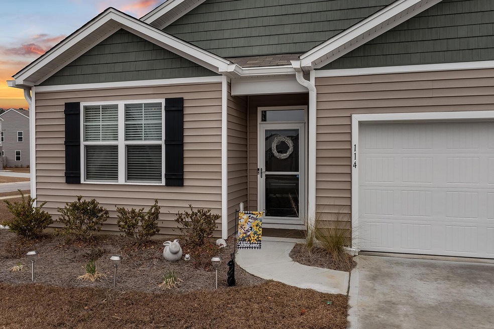 114 Oakwood Blvd, Summerville, SC 29486 - photo 1