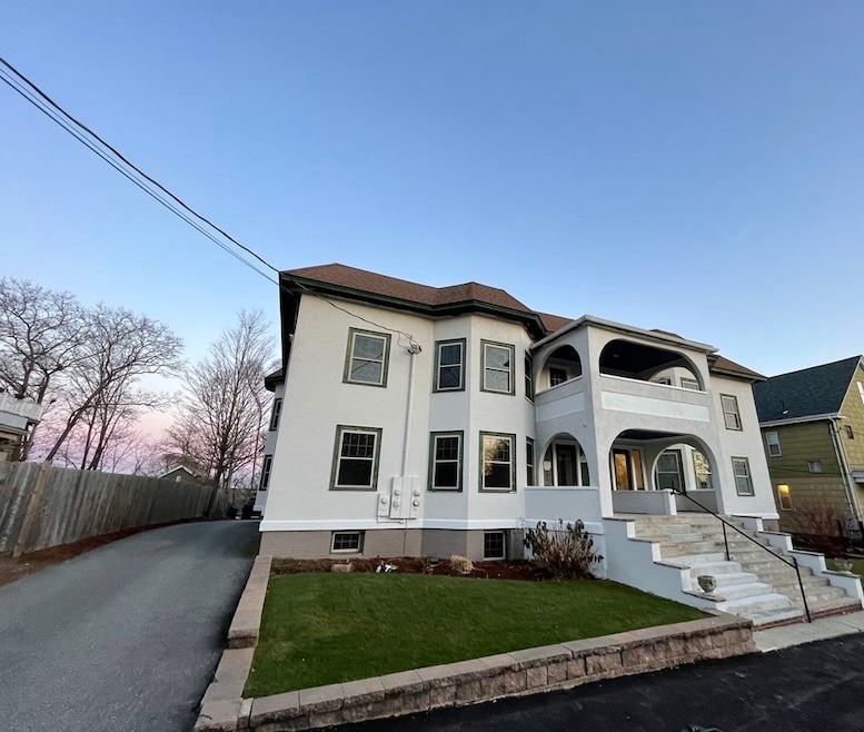 205 Hammond St unit 2, Waltham, MA 02451 - photo 1