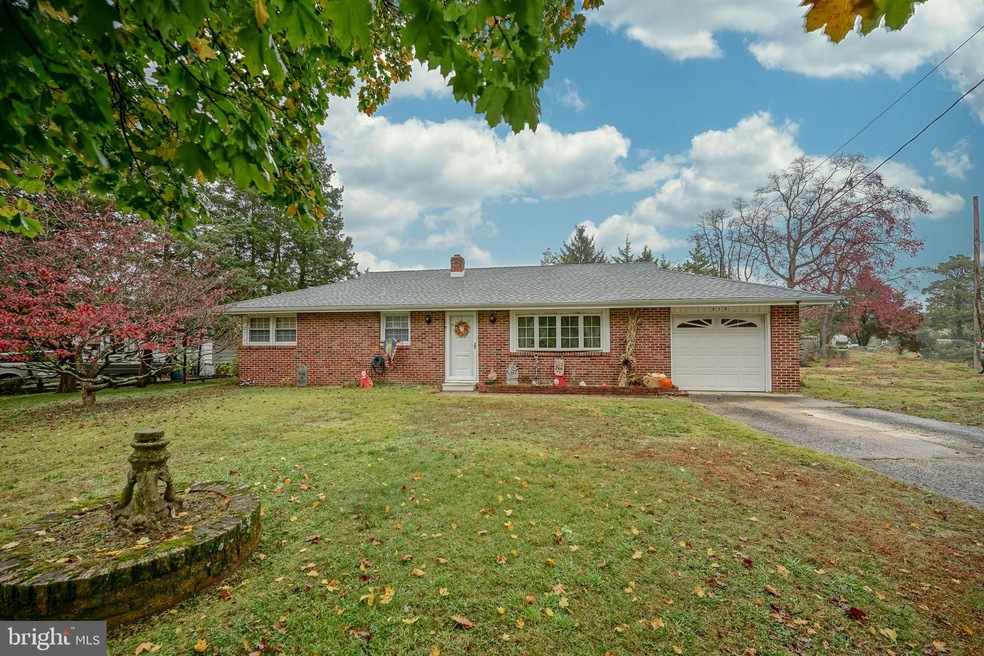 510 Oakland Ave, Berlin, NJ 08009 - photo 1