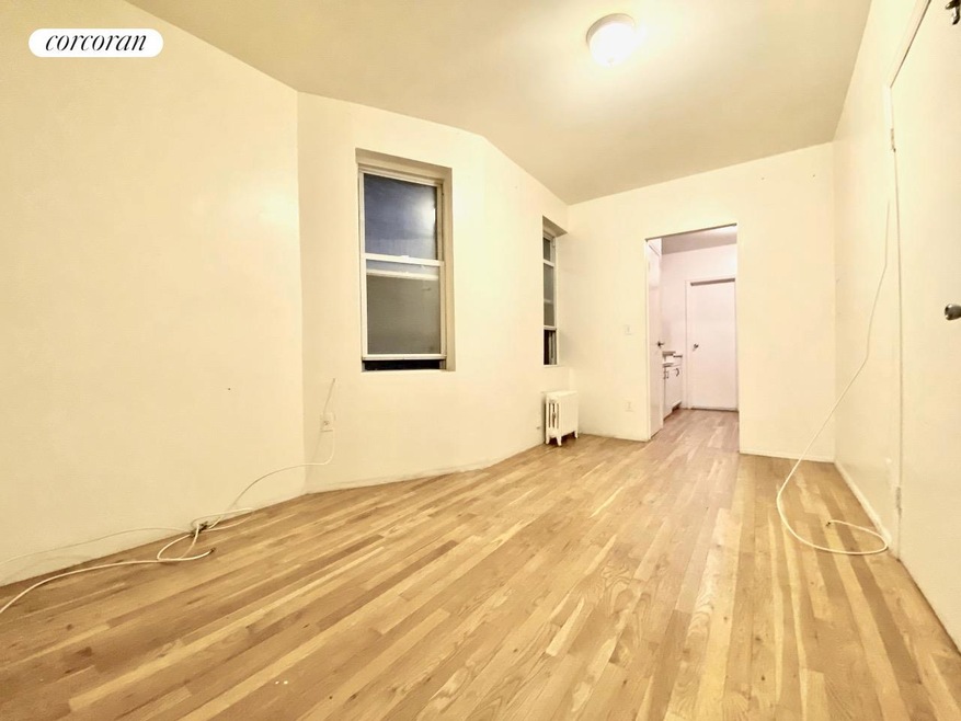 451 W 36th St unit 4B, New York, NY 10018 - photo 1