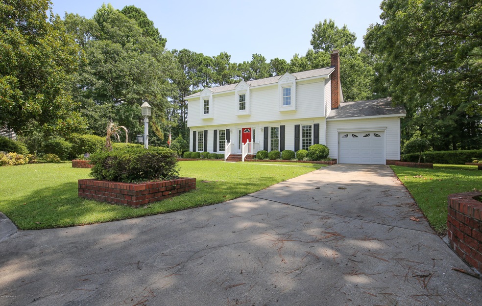 219 Yale Cir, Jacksonville, NC 28546 - photo 1