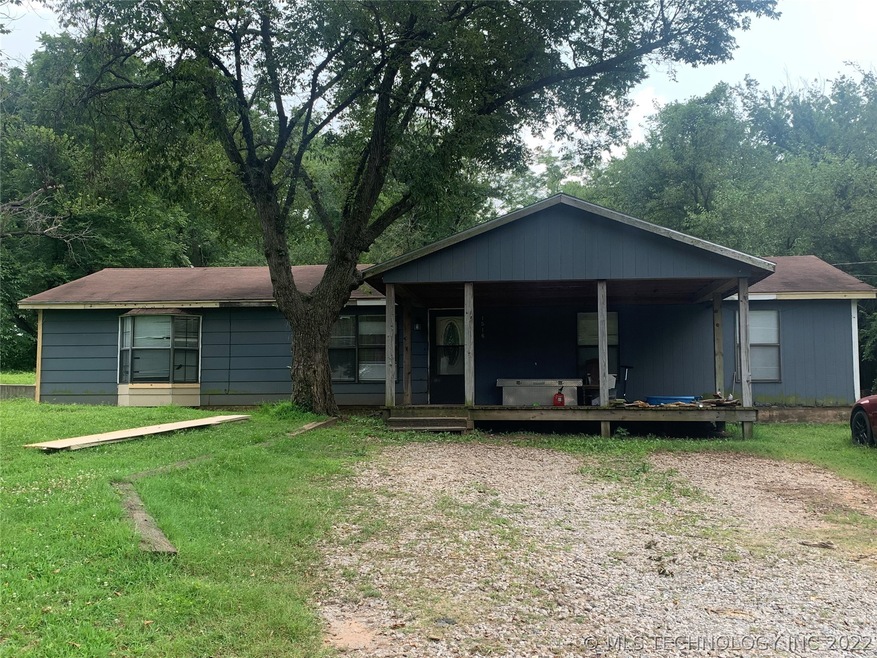 1516 W Kiowa St, Okmulgee, OK 74447 - photo 1