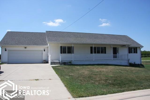 1005 S 13th Ave E, Newton, IA 50208 - photo 1