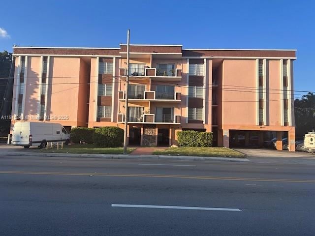 365 NE 125th St unit 206, North Miami, FL 33161 - photo 1