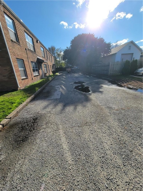 869 W Ocean View Ave unit 4, Norfolk, VA 23503 - photo 1