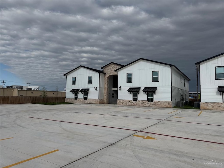 806 Ragland Rd unit 1, Mission, TX 78572 - photo 1