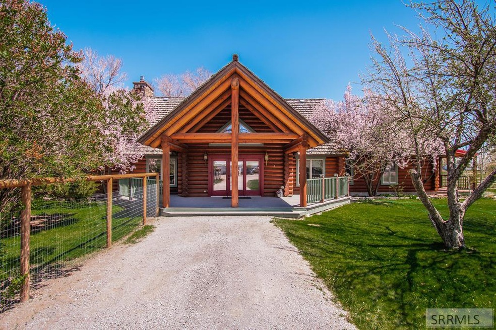 255 N 500 W, Blackfoot, ID 83221 - photo 1