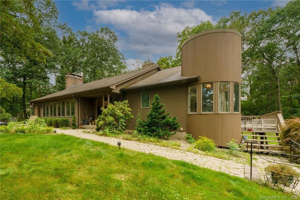 627 Shuttle Meadow Ave, New Britain, CT 06052 - photo 1