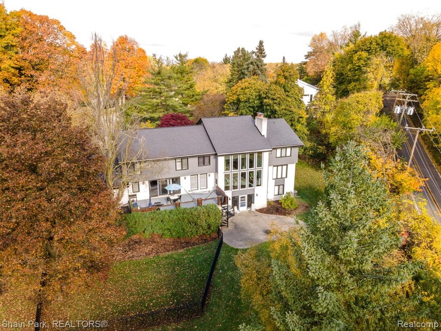 1715 Carrington Way, Bloomfield Township