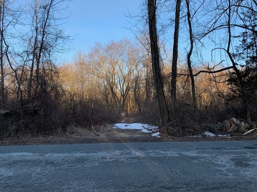 22 Union St, Blackstone, MA 01504 - photo 1